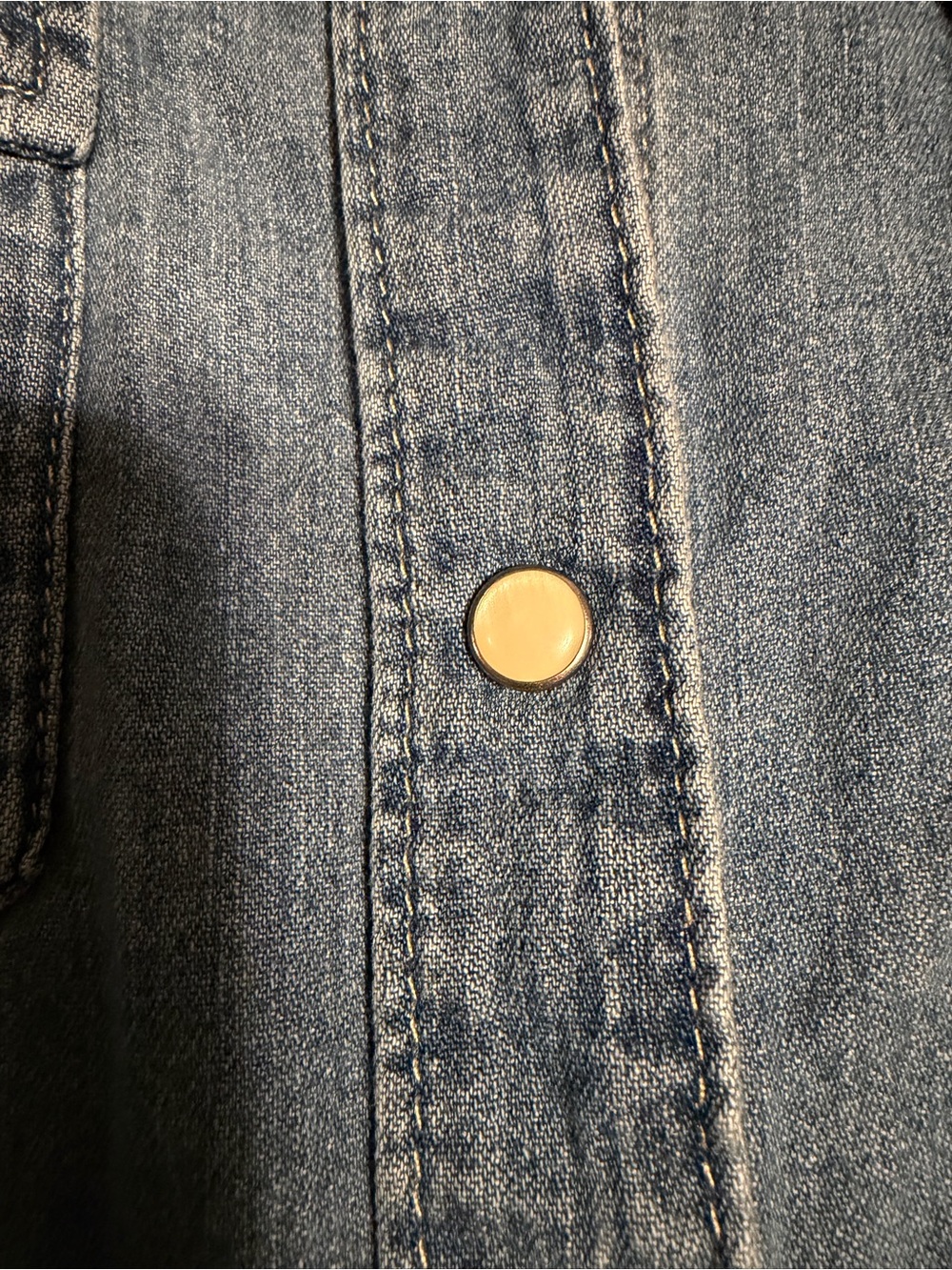 GAP Light Blue Denim Button-Down Shirt - Picture 3 of 6